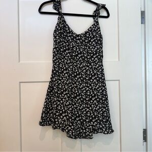 Abercrombie & Fitch Black and White Floral Mini Dress